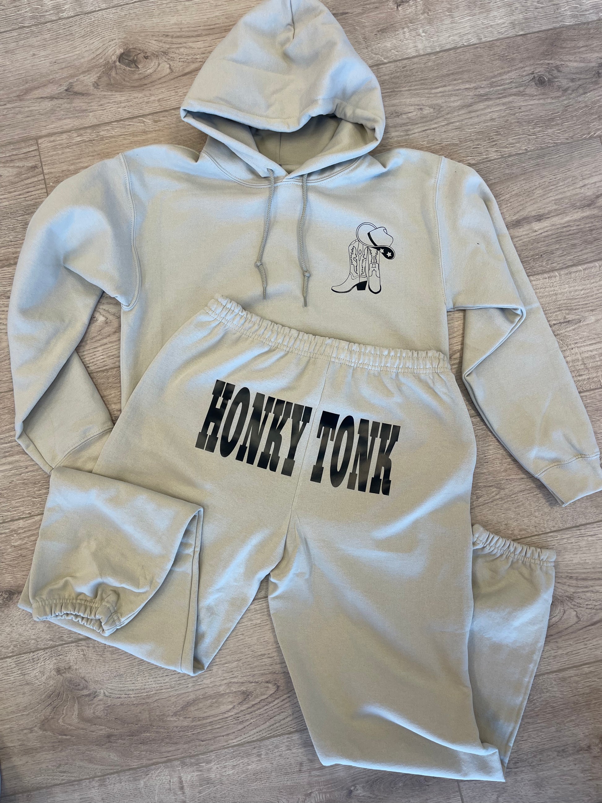 Honky Tonk Sweat Outfit – Charlie Grey