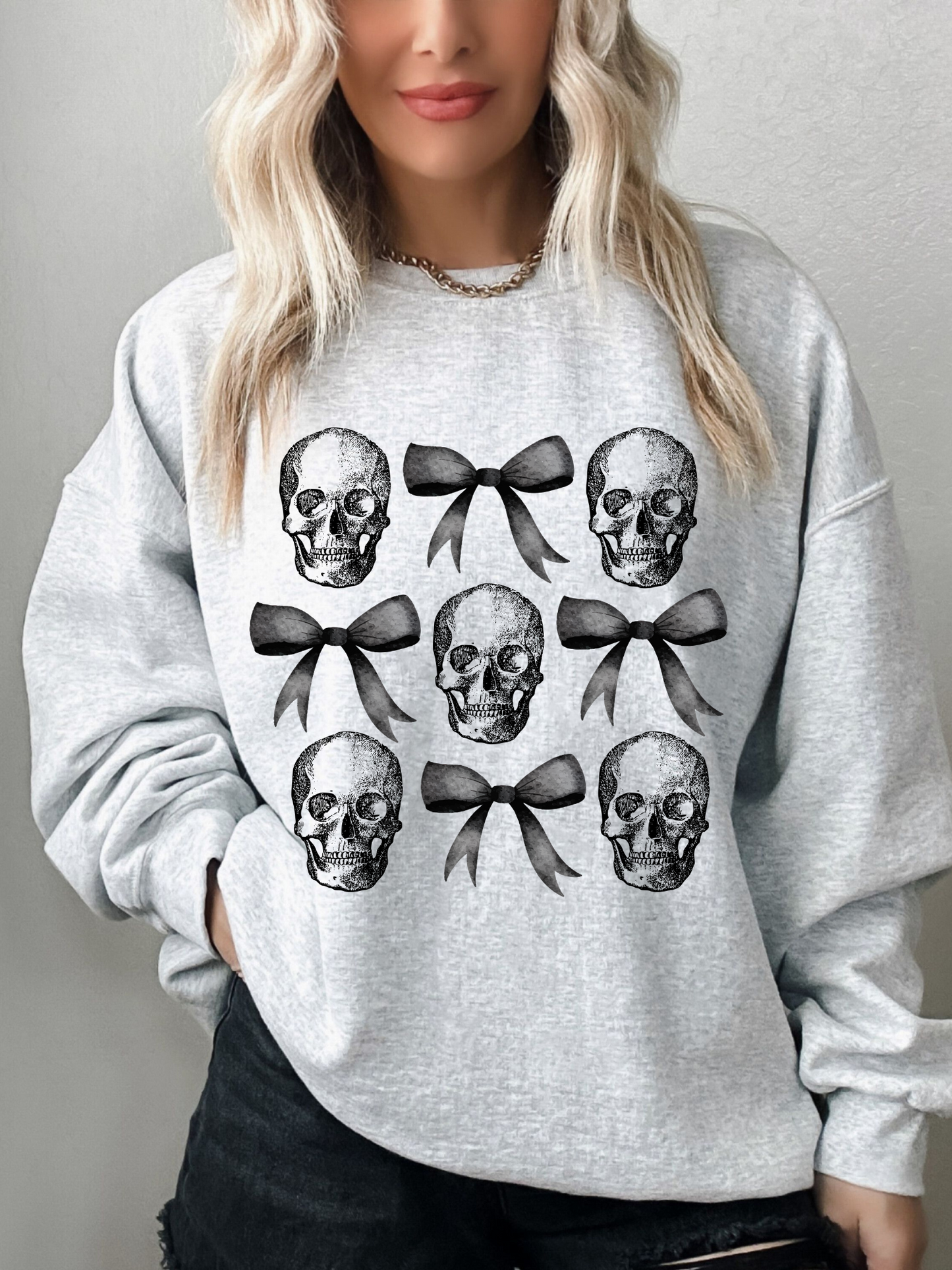 Skull Bow Crewneck